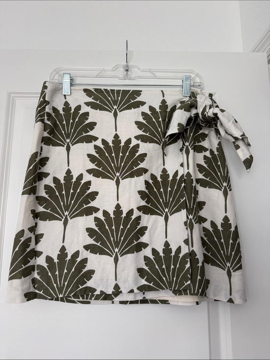 LOFT Dresses & Skirts - LOFT Olive and White Botanical Tie-Wrap Mini Skirt